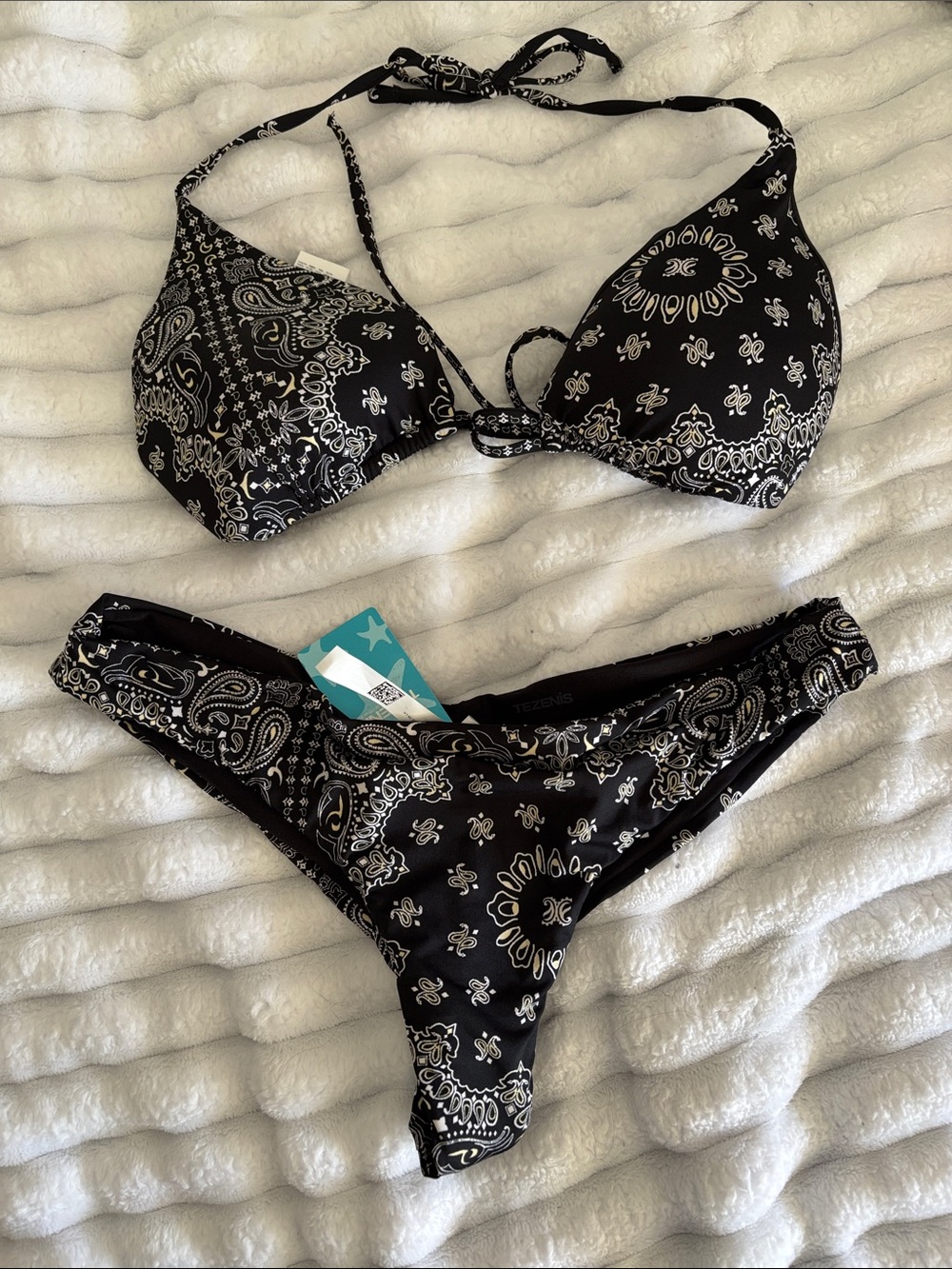 Women’s Black Bandana-Print Triangle Bikini Set
